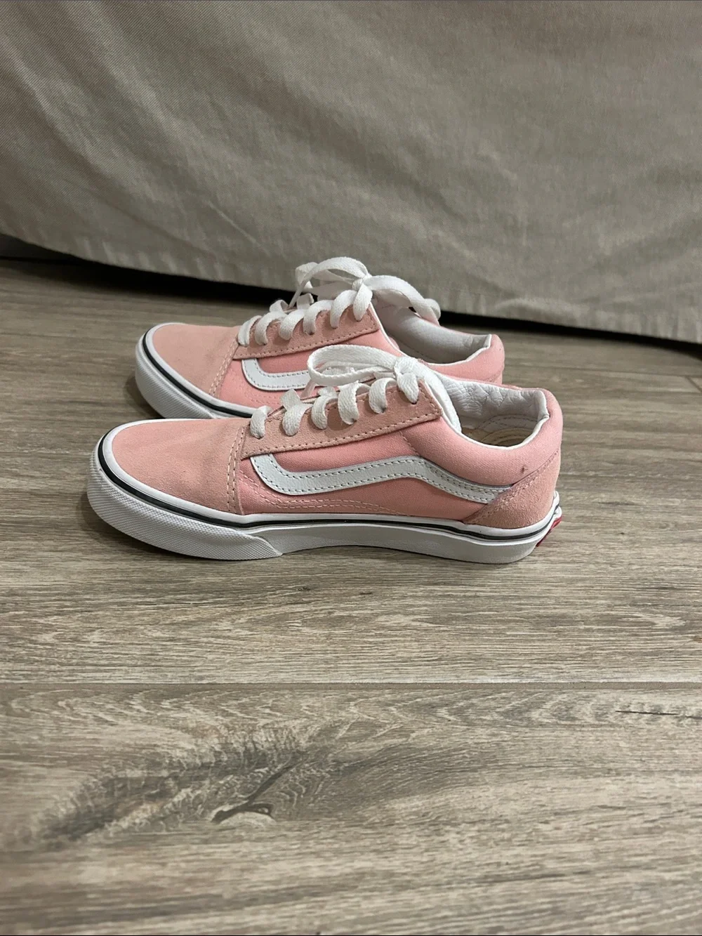 Pink vans old skool sneaker